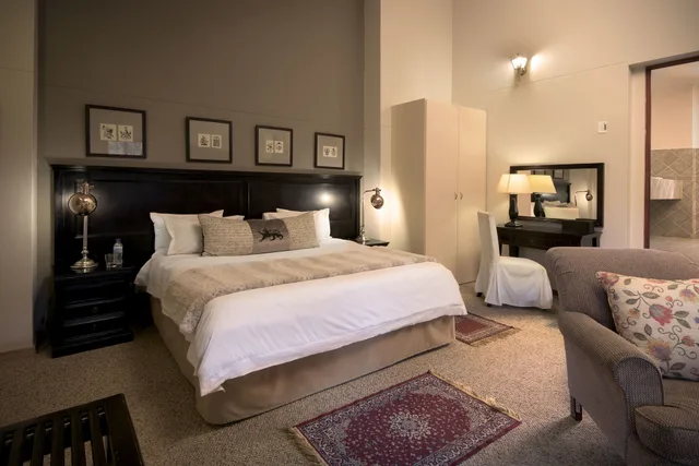 غرفة تنفيذية بسرير كينج، The Highlander Hotel 1/10