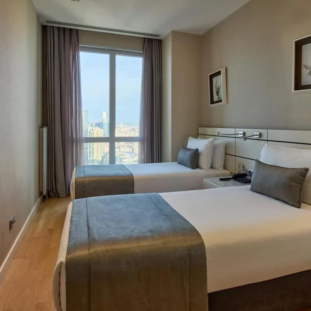 Two Bedroom Deluxe Apartment City View، Anthill Suites 6/10