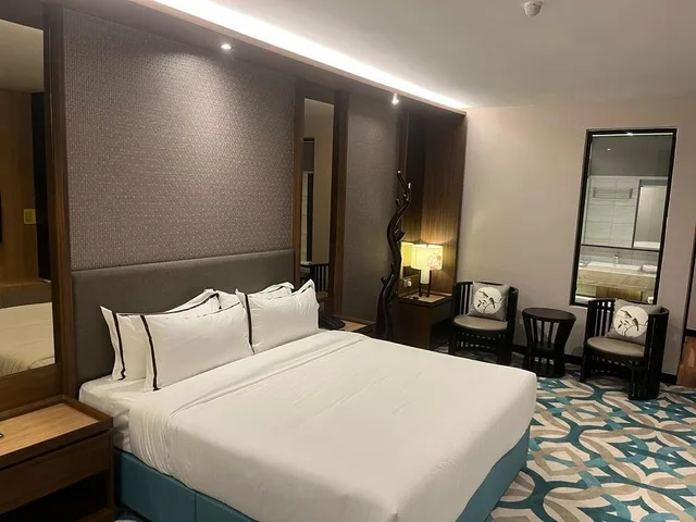 غرفة تنفيذية مفردة، CHRISTEE SUITES 1/1
