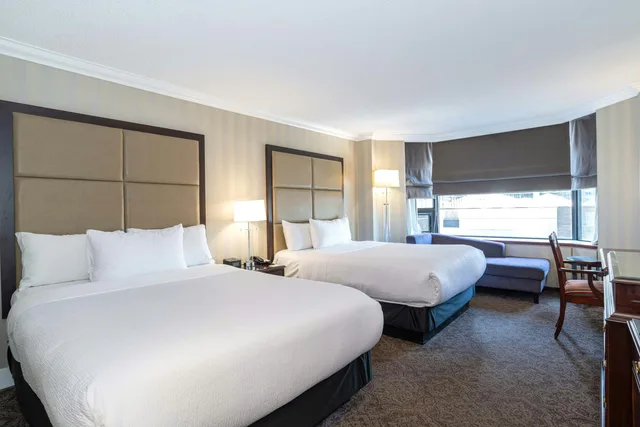 Deluxe, 2 Double Beds, Middle Floor, Sandman Signature Edmonton Downtown Hotel 3/4