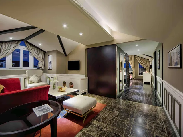 Heritage Presidential Suite 2 Bedroom، HOTEL ROYAL HOI AN, The Legacy by the River 6/8