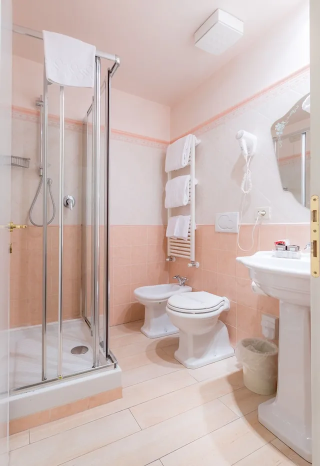 غرفة كلاسيكية بسرير مزدوج، Hotel Torre Guelfa 1/1