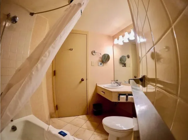 غرفة قياسية بسريرين كوين لذوي الإعاقة، Hotel Mead 10/10