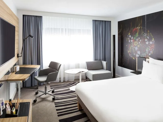 غرفة تنفيذية بسرير كوين، Novotel Amsterdam City Hotel 3/9