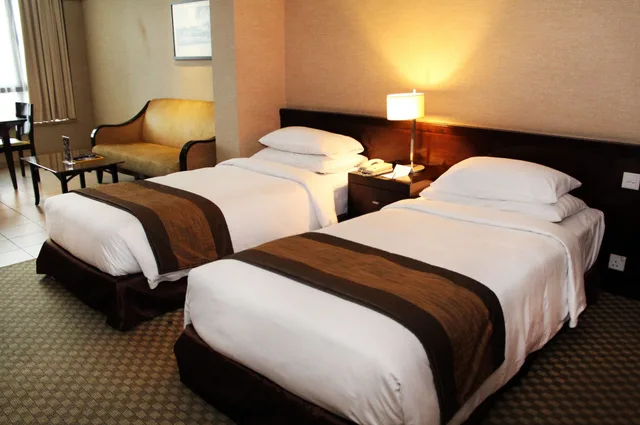 جناح سوبيريور بسريرين فرديين، Pacific Regency Hotel Suites 2/3
