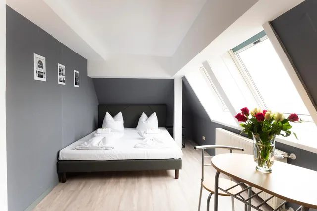 شقة، Hotel Astoria Am Urachplatz 4/10