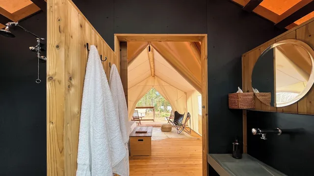 Stargazer, Tent, King Bed، Under Canvas Yosemite 4/4