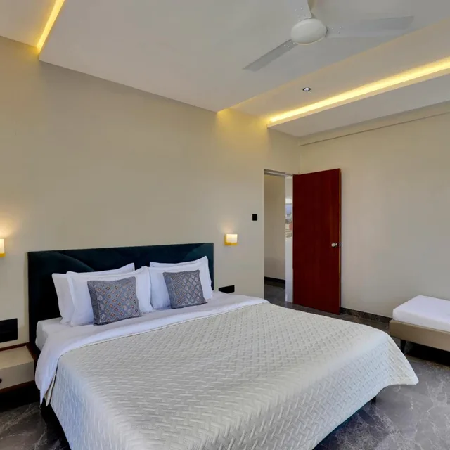 فيلا بإطلالة على الحديقة، Goverdhan Greens Resort Dwarka 2/7