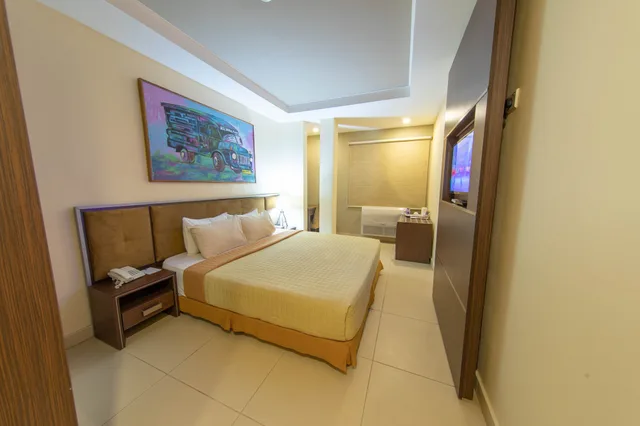 غرفة قياسية بغرفة نوم واحدة مفردة بسرير كوين، FrankieS Hotel 2/6