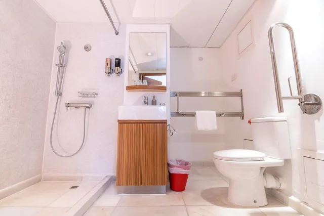 Deluxe, Triple, Homy Residence Hongkong 8/10