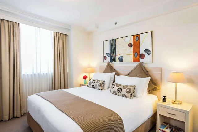 شقة بسريرين منفصلين بإطلالة على المدينة بغرفة نوم واحدة، Oaks Sydney Castlereagh Suites 2/10