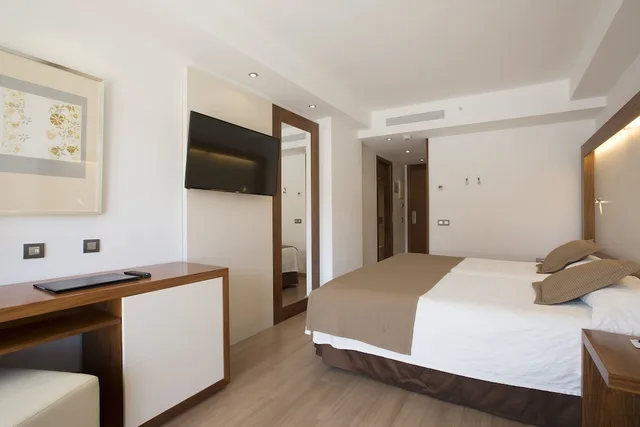 Standard, Single, 3 Beds، Hipotels Cala Millor Park 3/4