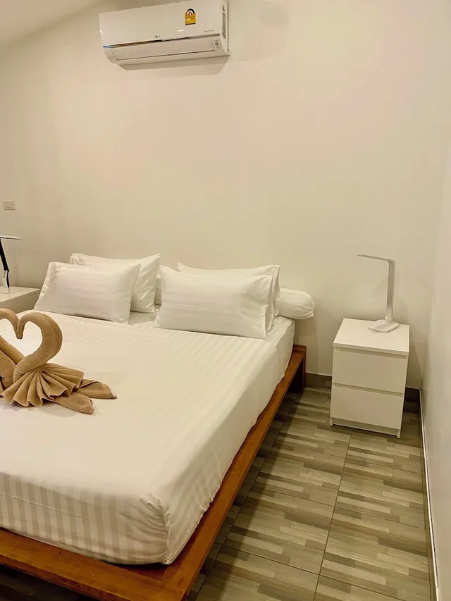 شقة بسريرين كوين بشرفة، Eden Bungalows 3/7