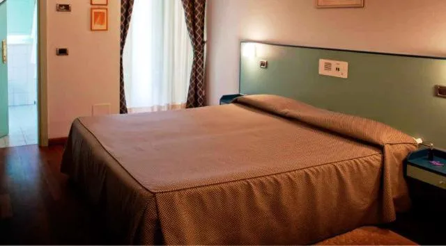 غرفة بسرير مزدوج أو سريرين منفصلين، Deco 6/10