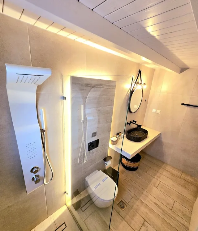 غرفة سوبيريور بسرير كوين بإطلالة على البحر، Afrodite Hotel 5/9