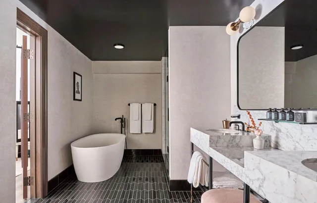 Loft, Suite, 2 Queen Beds، Hotel Kansas City, in The Unbound Collection by Hyatt 2/3