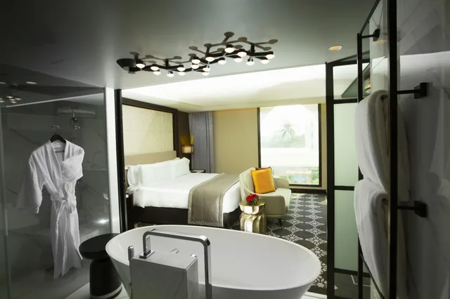 غرفة كلاسيكية بسرير كينج، InterContinental Dhaka 4/4