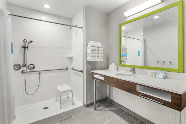 جناح استوديو سيغنتشر بسرير كينج لذوي الإعاقة، Hampton Inn Odessa Trinity 2/2