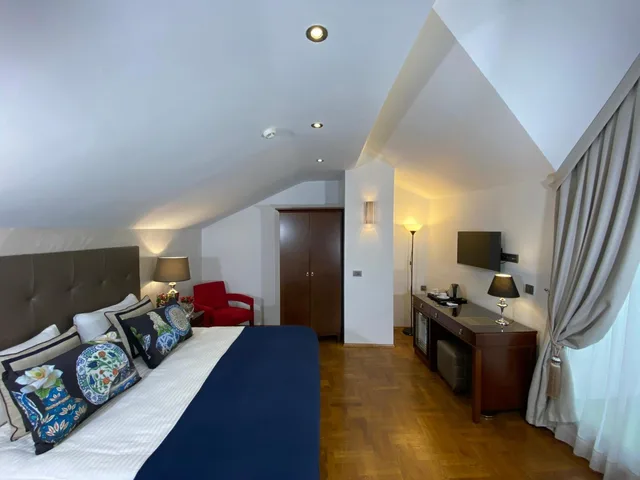 غرفة سوبيريور بسرير مزدوج بإطلالة على البحر، Four Doors Hotel 2/5