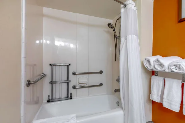 Room, King Bed, Sofa, Accessible, Best Western Plus Rockwall Inn and Suites 4/4