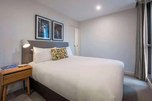 شقة بسريرين كوين بغرفتي نوم، Oaks Melbourne Southbank Suites 1/10