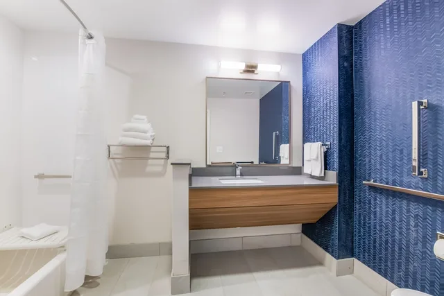 غرفة بسريرين كوين لذوي الإعاقة، Fairfield Inn & Suites by Marriott Knoxville Clinton 8/8