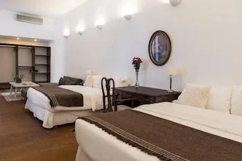 فيلا فاخرة، Hotel del Casco 1/1