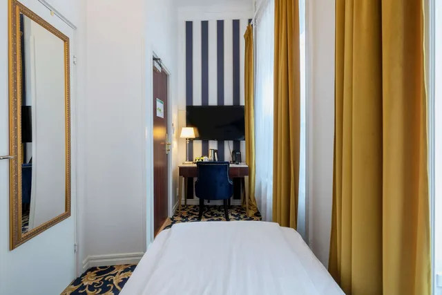غرفة قياسية بسرير فردي بحوض استحمام، Hotel Gamla Stan, BW Signature Collection 2/5