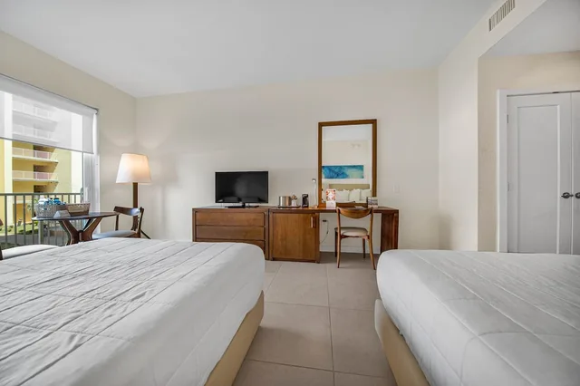 Deluxe, 2 Double Beds, Resort View، Peninsula Island Resort Spa All Suites 2/5