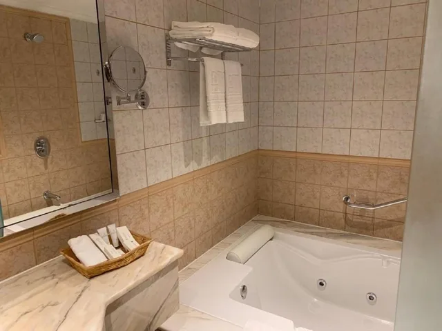 جناح جونيور بسرير كينج بجاكوزي، فندق التنفيذيين العليا(Executives Hotel Olaya) 10/10