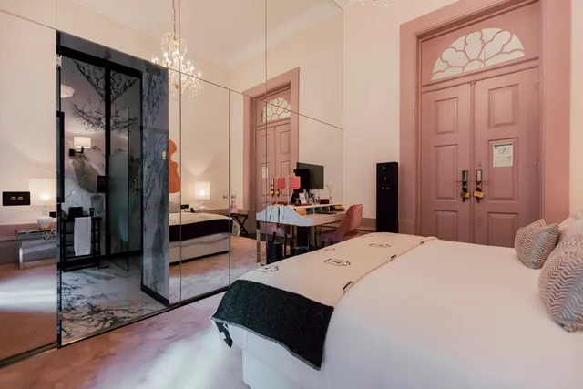غرفة كلاسيكية بسرير مزدوج أو سريرين منفصلين، Torel Palace Porto 1/2