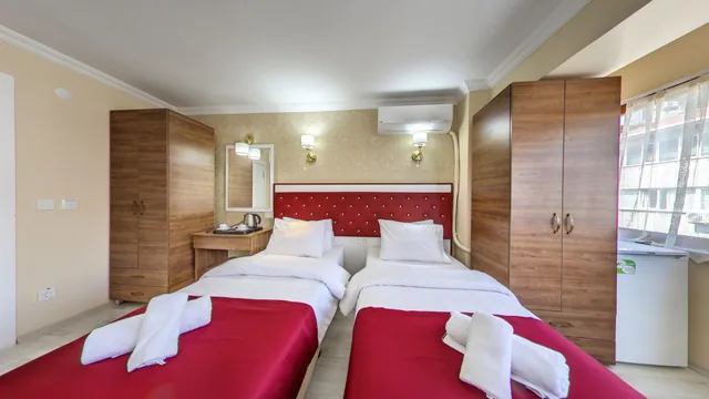 غرفة عائلية بإطلالة على المدينة، Cihangir Palace Hotel 7/10