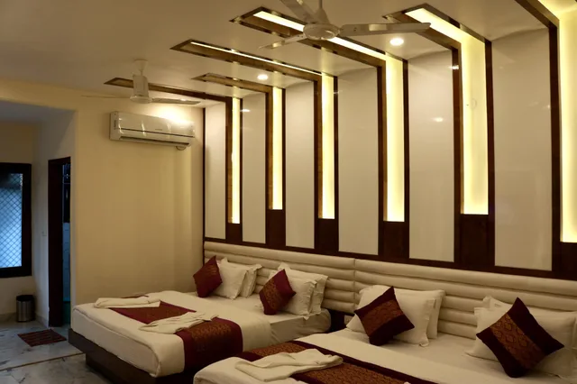غرفة عائلية بسرير بطابقين، New Hindustan By Backpackers Heaven 2/2
