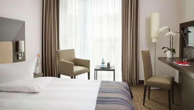غرفة بزنس بسريرين منفصلين، Mercure Bonn City Center 3/5