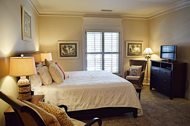غرفة سوبيريور بسرير كينج، JH Adams Inn, Trademark Collection by Wyndham 1/5