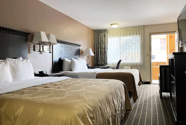 غرفة بسريرين كوين يُسمح فيها بالحيوانات الأليفة، Wingate by Wyndham Gunnison Near Western Colorado University 2/10