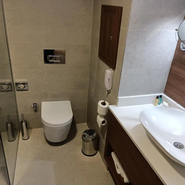 غرفة عائلية، Ring Downtown Hotel 3/4