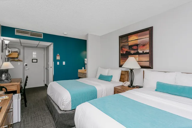 Room, 2 Double Beds, Tonquin Inn Jasper Hotel 1/8