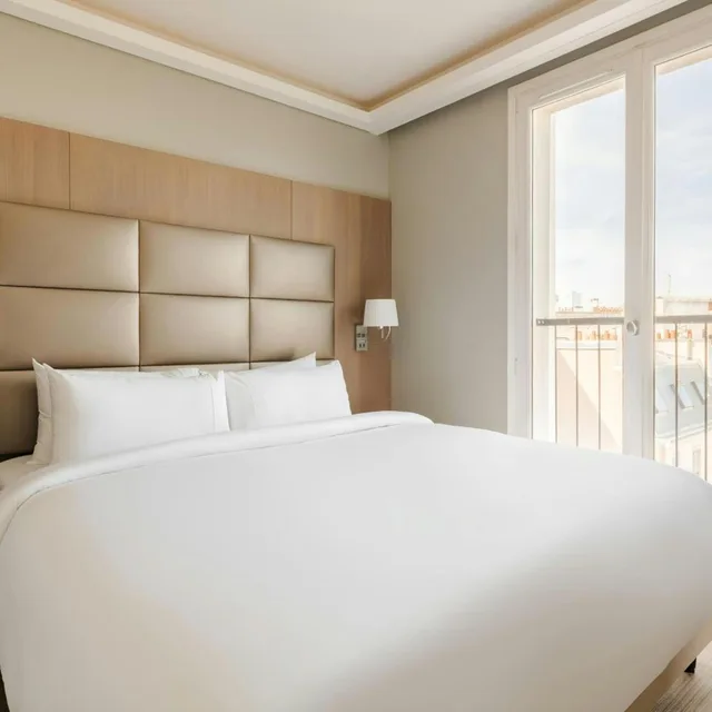Suite, King Bed, Terrace, Kitchenette, L Edmond Hotel Parc Monceau 1/6
