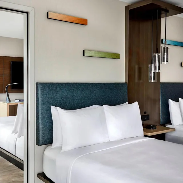 Room, 2 Double Beds, Pool View, Anaheim Marriott 4/6