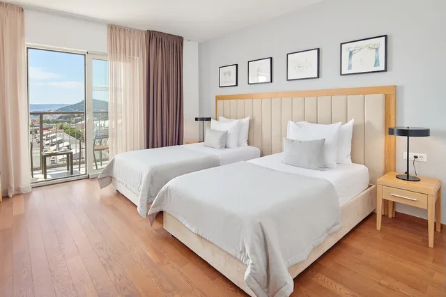 جناح جونيور بإطلالة على البحر بشرفة، Dioklecijan Hotel and Residence 2/3