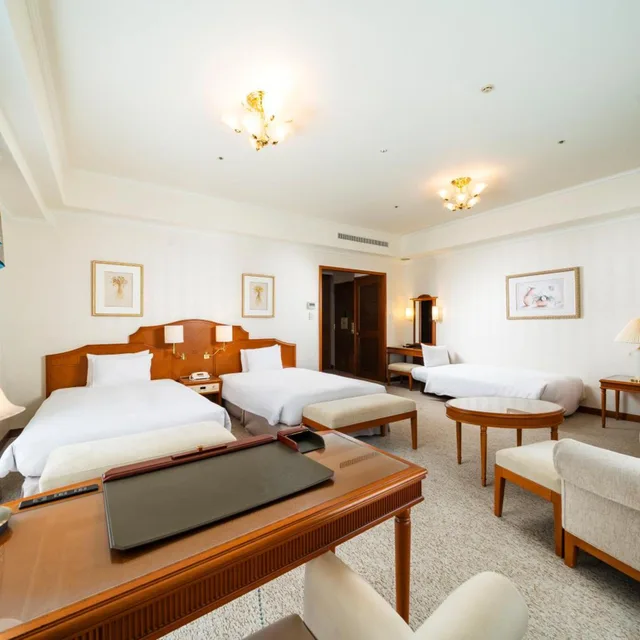 Junior Suite, KOKO HOTEL Osaka Shinsaibashi 1/3
