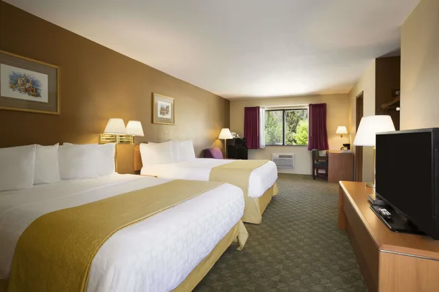 غرفة قياسية بسريرين كوين، Howard Johnson by Wyndham Leavenworth 3/5