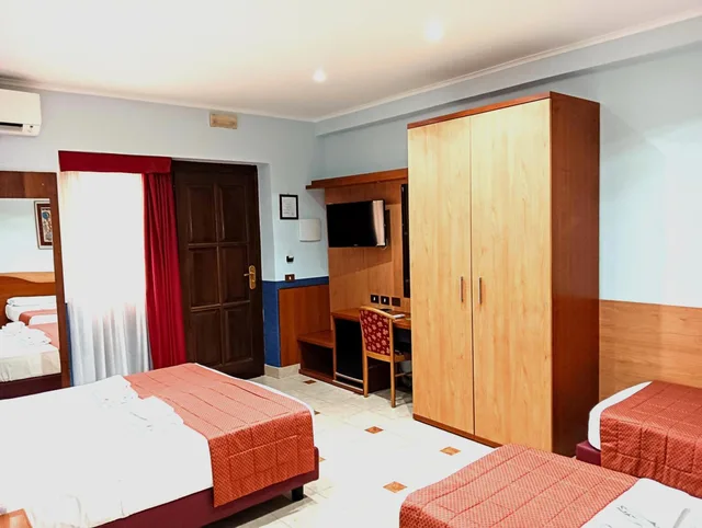 غرفة عائلية، Hotel Riviera Fiumicino 4/6