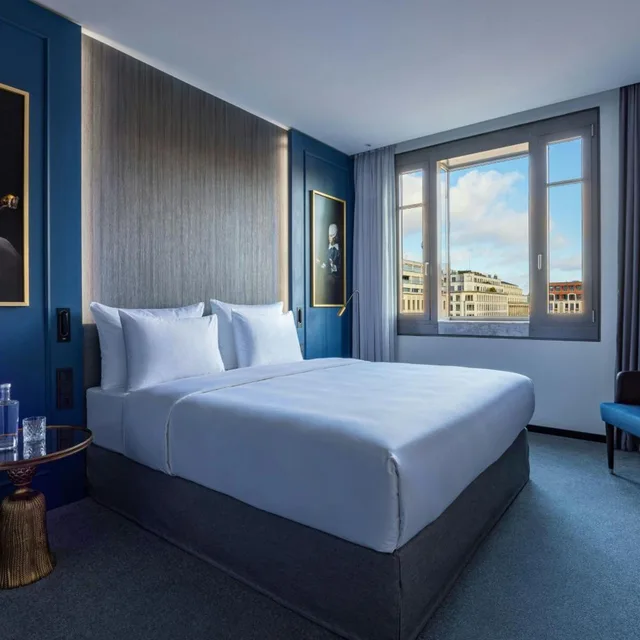 غرفة بسرير كينج بإطلالة، Hotel Luc Autograph Collection 1/7