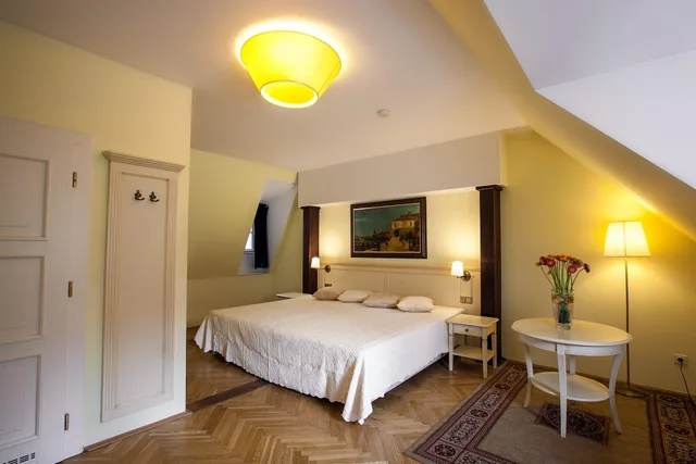 غرفة سوبيريور بإطلالة على المدينة، Tyn Yard Residence 5/10