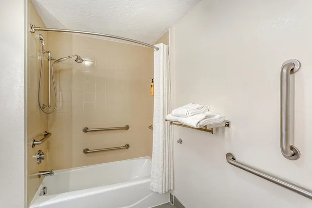 غرفة قياسية بسريرين كوين لذوي الإعاقة، Best Western Plus Airport Inn Suites Salt Lake City 9/9