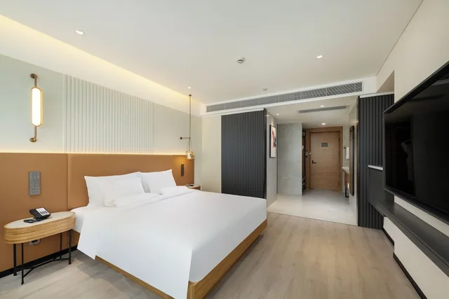 غرفة تنفيذية بسرير كينج، Mercure Guangzhou Baiyun International Airport 1/7