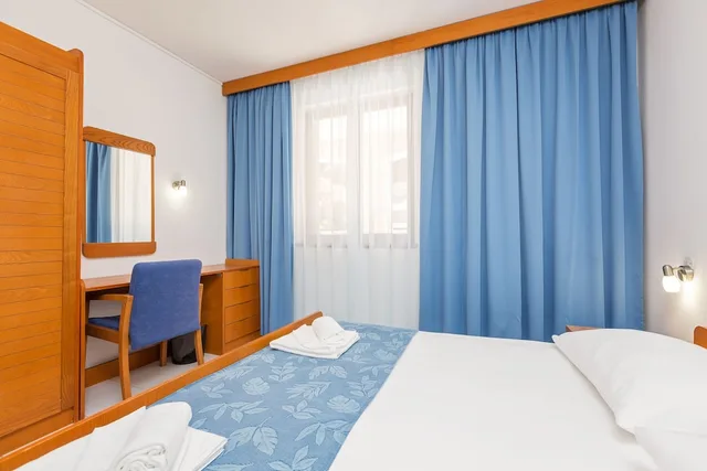 Apartment, 1 Single and 2 Double Beds، Maistra Select Riva Apartments Vrsar 1/3