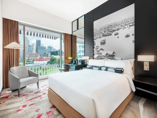 غرفة بريميير بسرير كوين، Novotel Singapore Robertson Quay 1/4